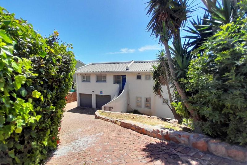 5 Bedroom Property for Sale in Diep River Western Cape